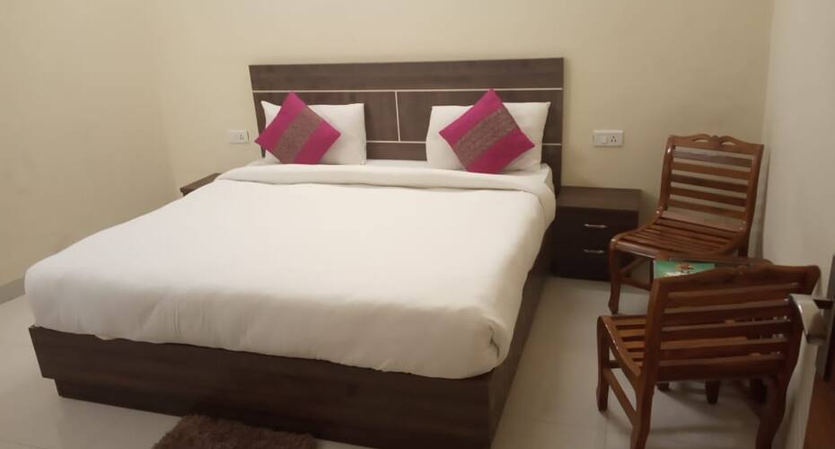 D Green Palace, New Delhi 4